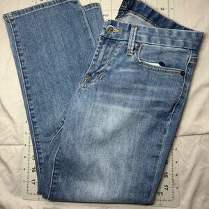 Woman’s lucky brand Jeans